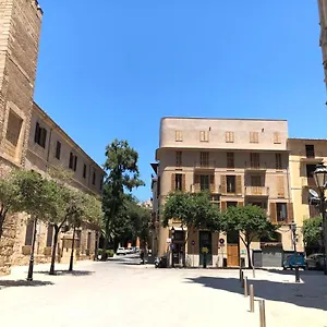 Damunt 3*, Palma Spanien